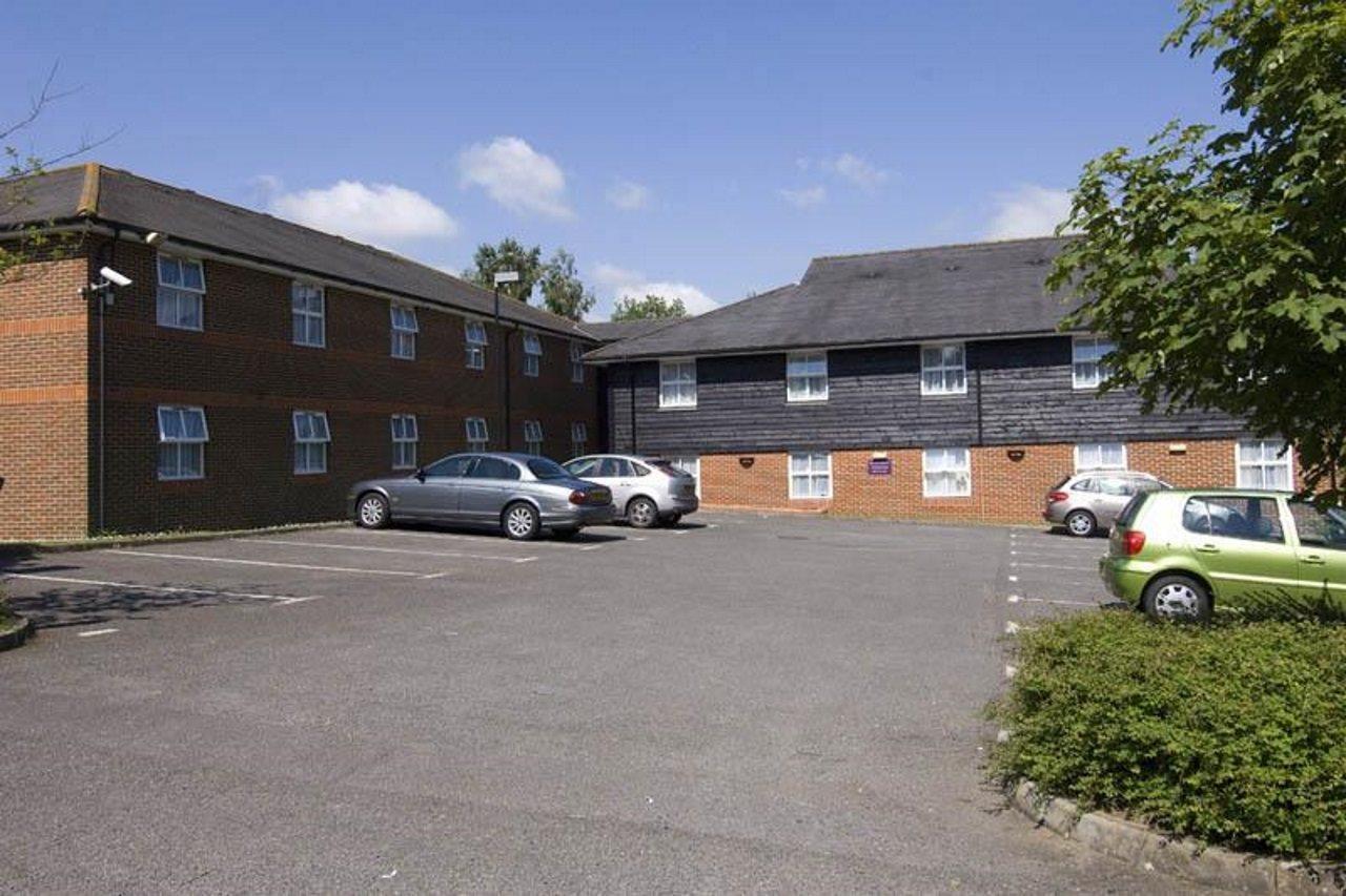 Premier Inn Ashford North Exterior photo